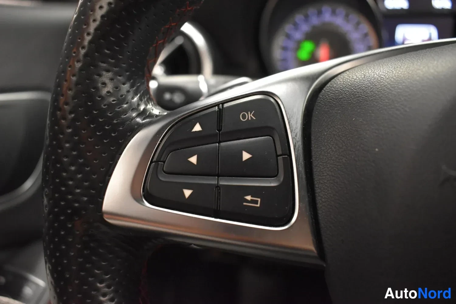 Musta Mercedes-Benz CLA 220 CDI 2015, ulkokuva 8 – Raisio