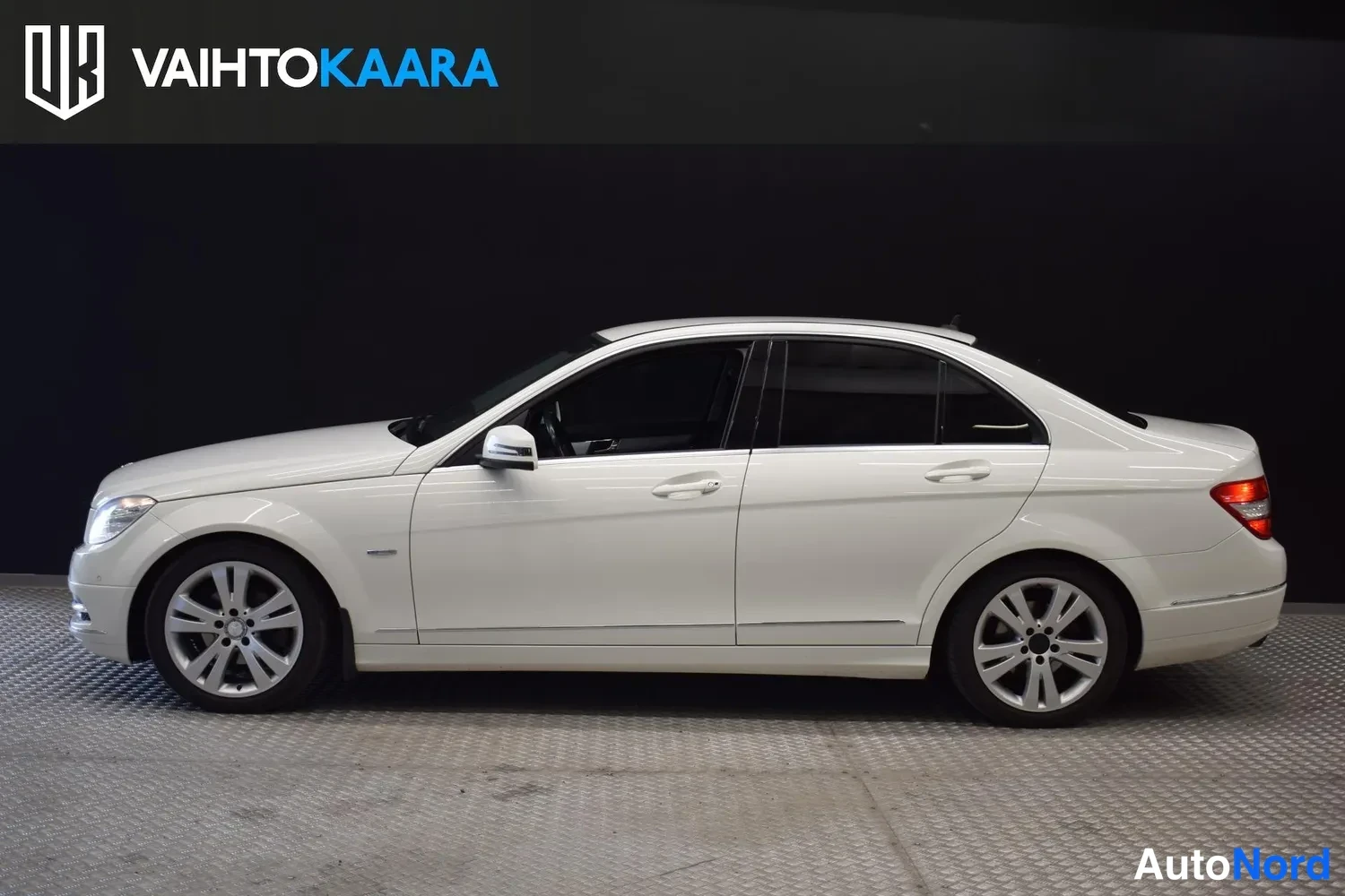 Valkoinen Mercedes-Benz C 200 CDI 2011, ulkokuva 2 – Raisio