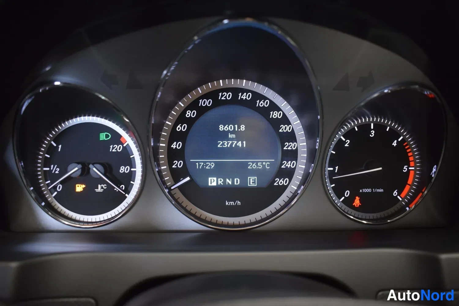 Valkoinen Mercedes-Benz C 200 CDI 2011, ulkokuva 12 – Raisio