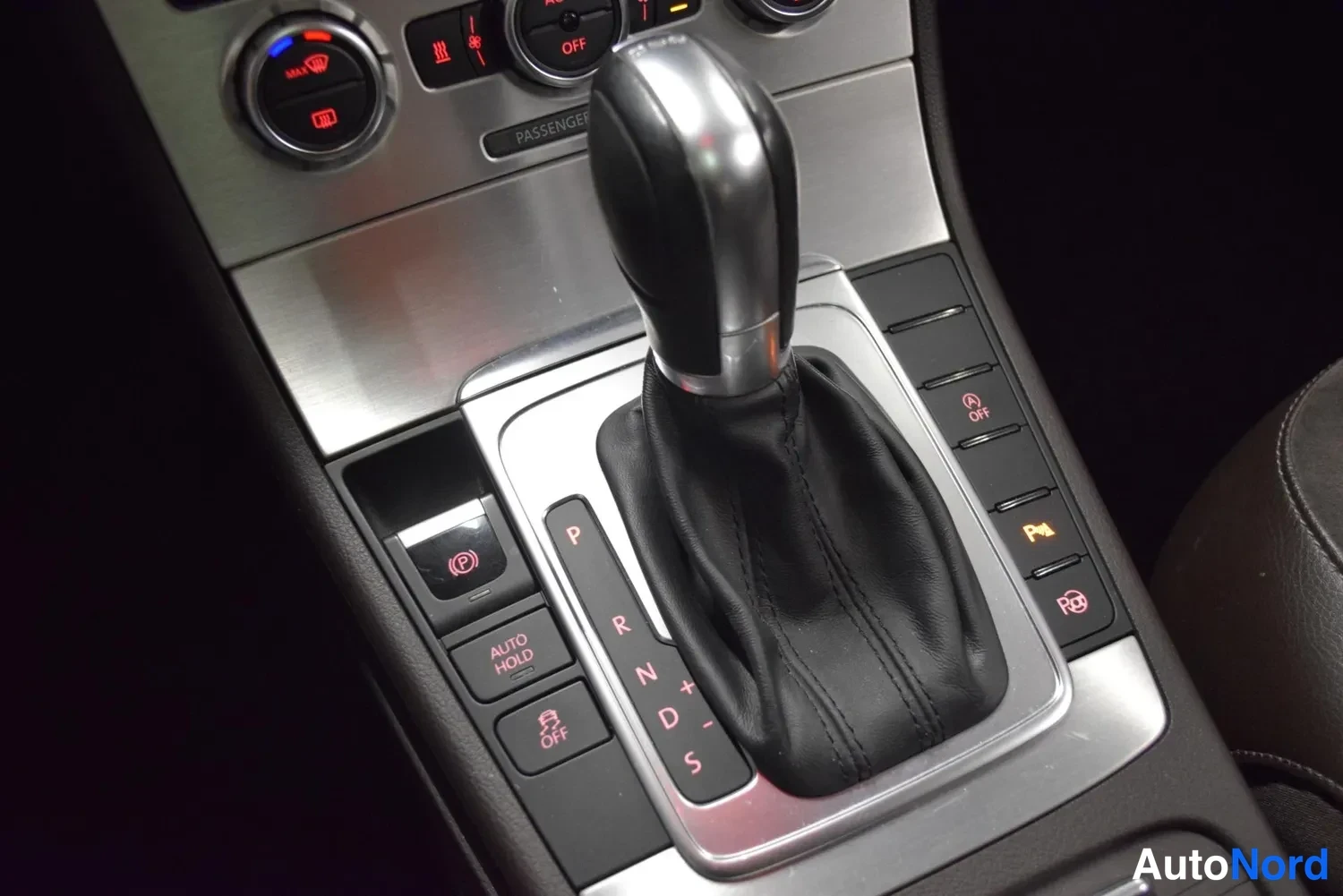 Musta Volkswagen Passat 2014, ulkokuva 23 – Raisio