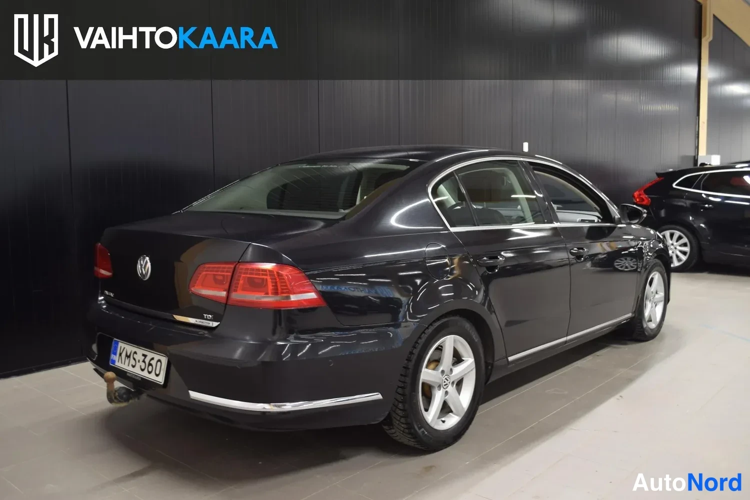 Musta Volkswagen Passat 2014, ulkokuva 4 – Raisio