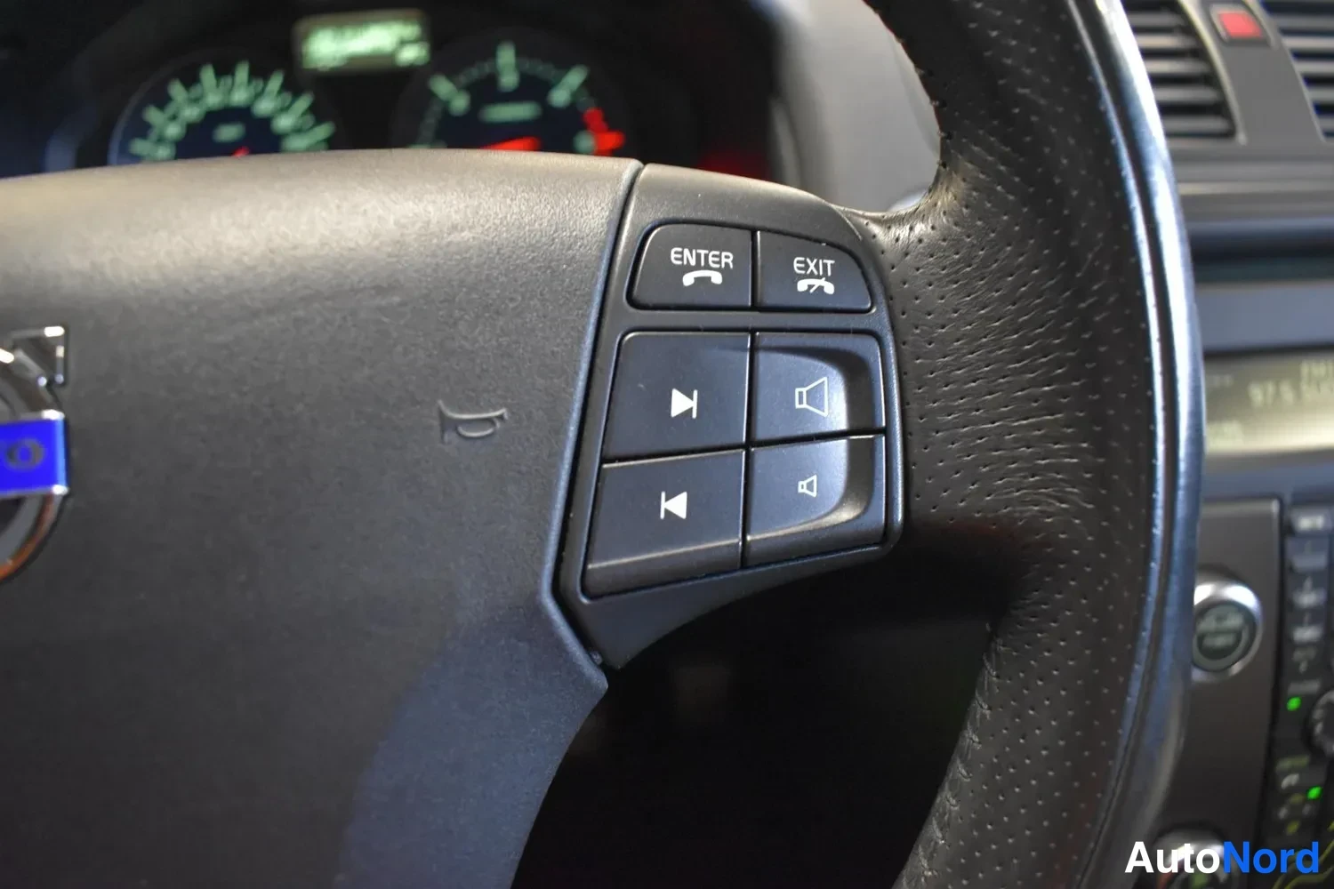 Musta Volvo C30 2011, ulkokuva 14 – Raisio