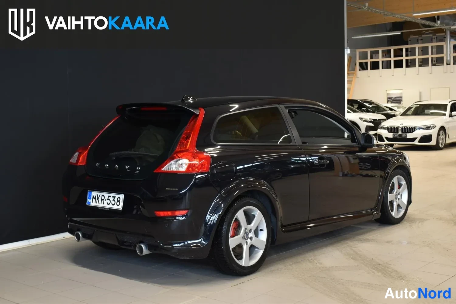 Musta Volvo C30 2011, ulkokuva 5 – Raisio