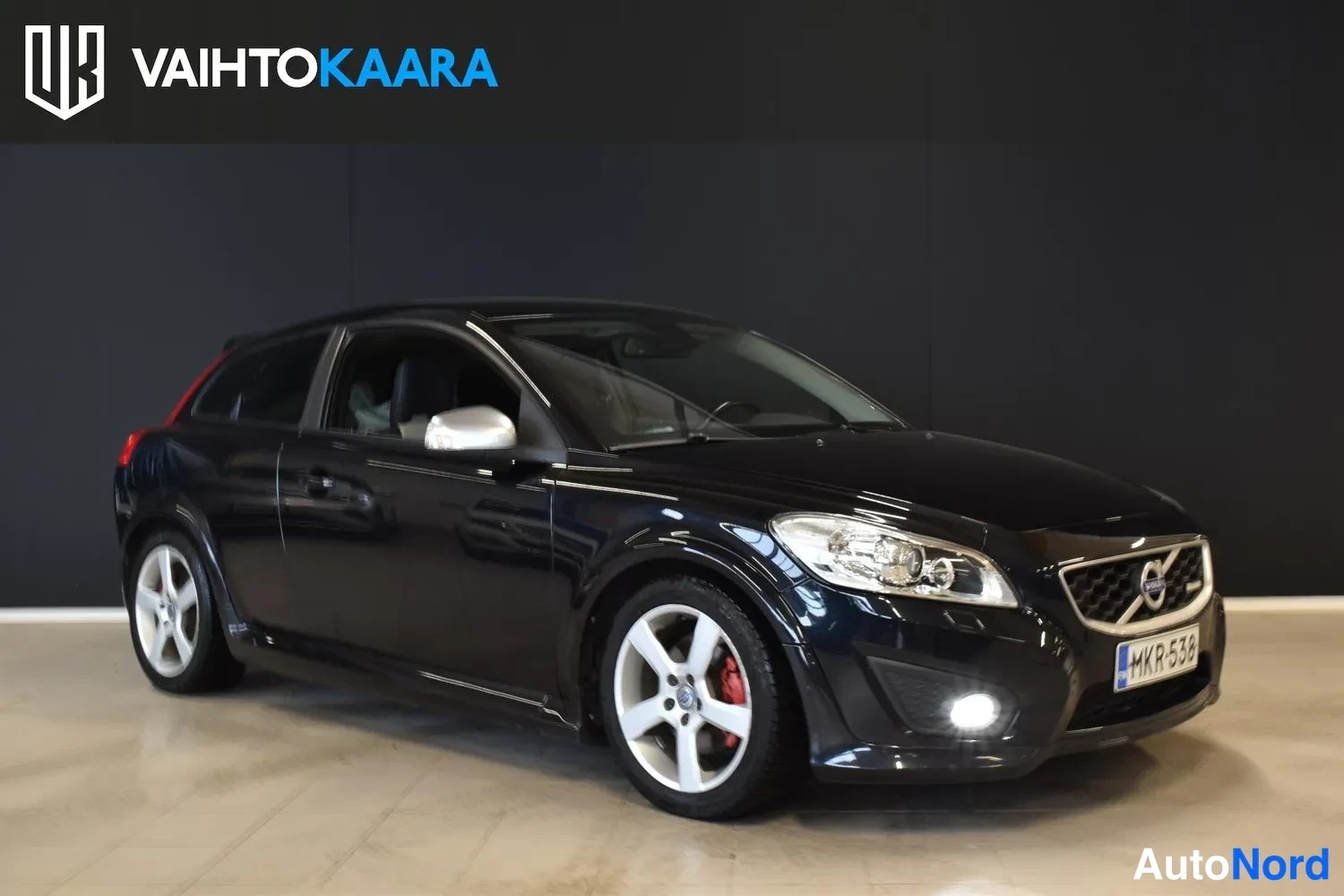 Musta Volvo C30 2011, ulkokuva 6 – Raisio