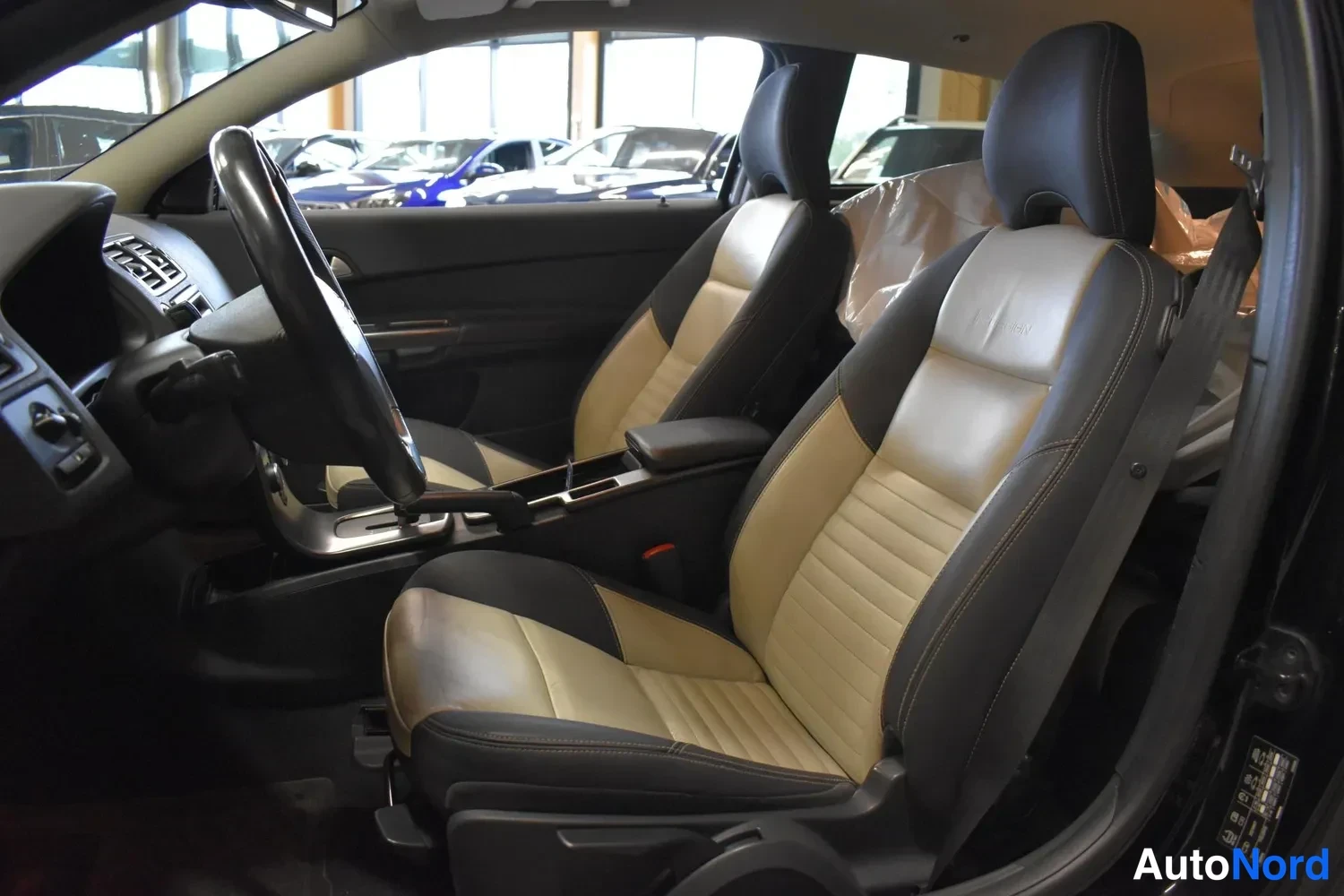 Musta Volvo C30 2011, ulkokuva 8 – Raisio