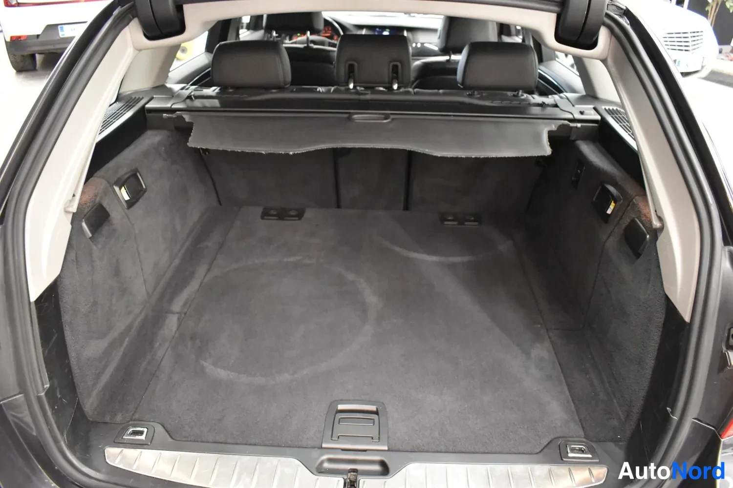 Harmaa BMW 520i 2016, ulkokuva 13 – Raisio