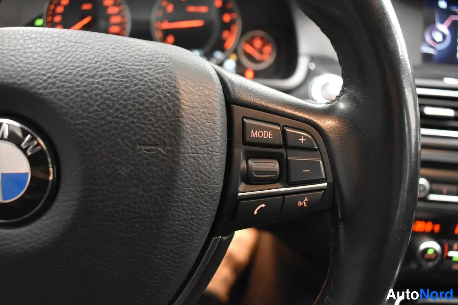 Harmaa BMW 520i 2016, ulkokuva 16 – Raisio
