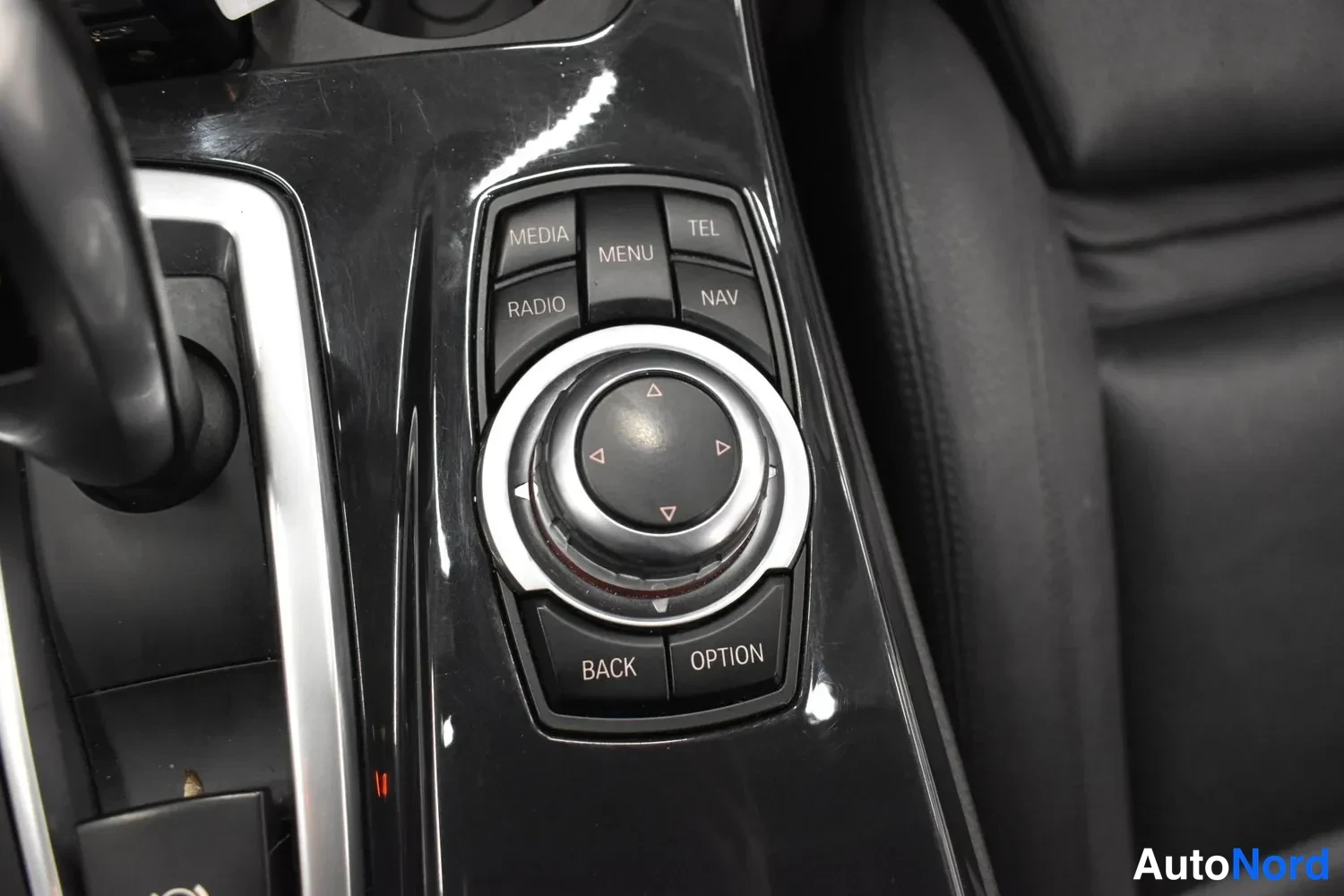 Harmaa BMW 520i 2016, ulkokuva 27 – Raisio