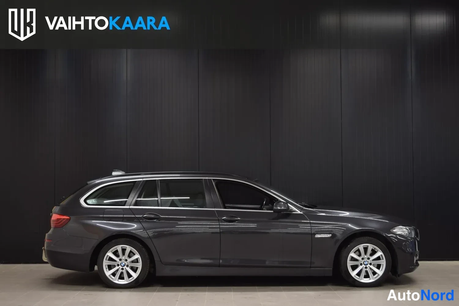 Harmaa BMW 520i 2016, ulkokuva 5 – Raisio