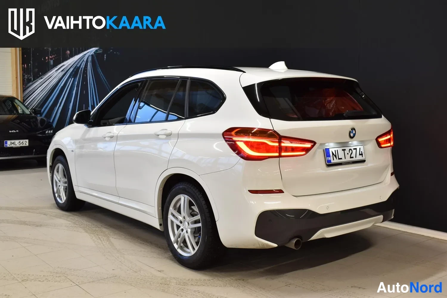 Valkoinen BMW X1 sDrive18d 2016, ulkokuva 3 – Raisio