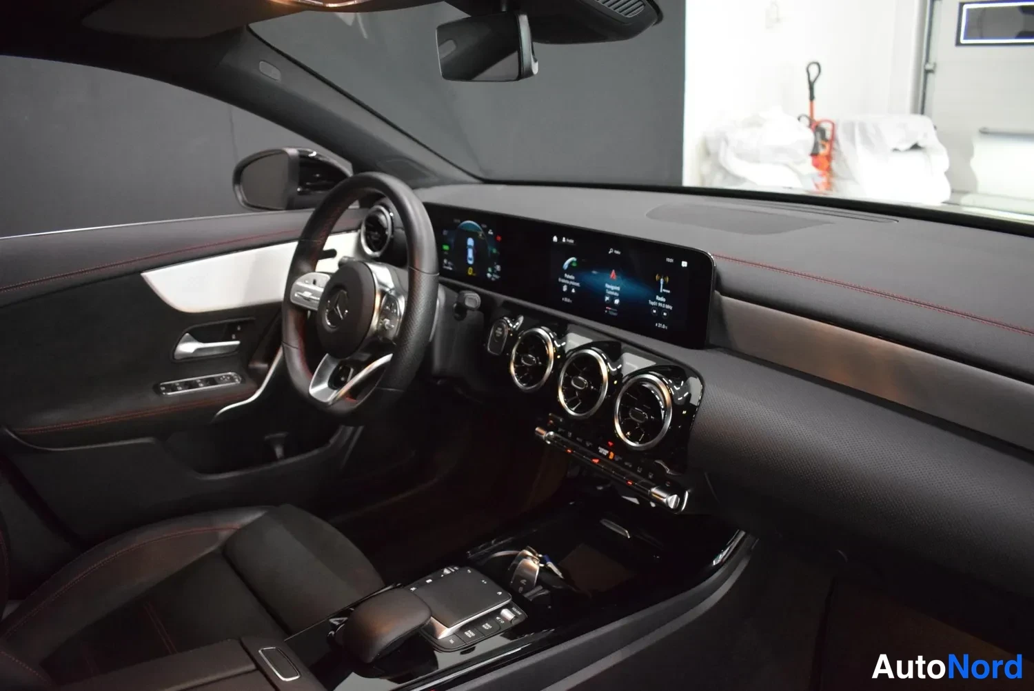 Musta Mercedes-Benz CLA 250 e 2023, ulkokuva 12 – Raisio