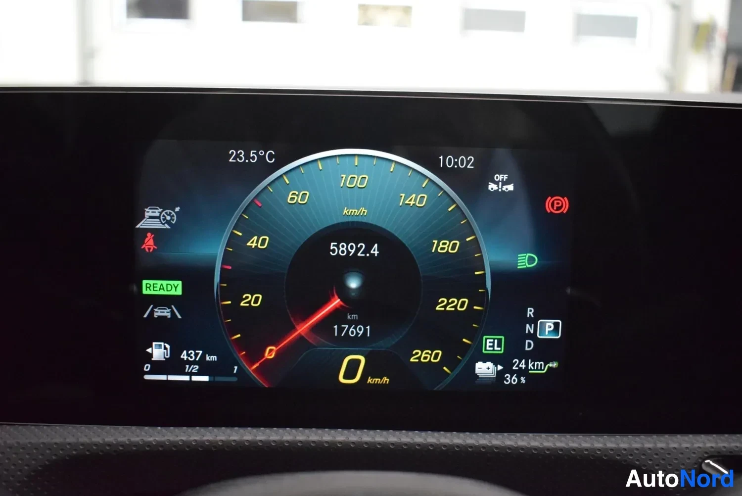 Musta Mercedes-Benz CLA 250 e 2023, ulkokuva 13 – Raisio