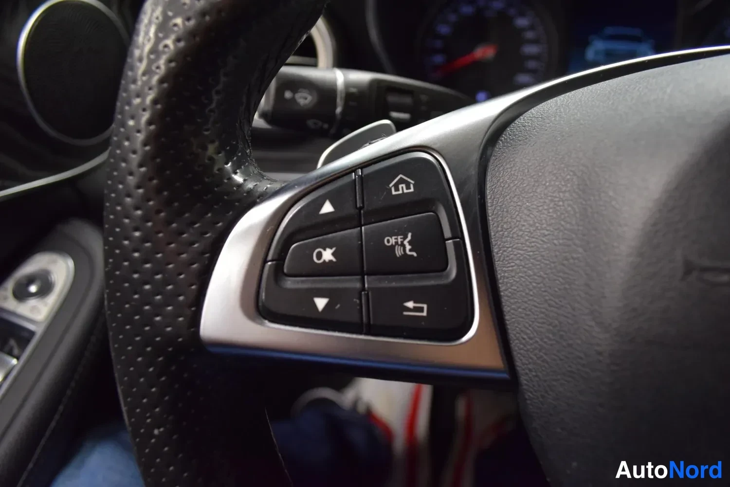 Musta Mercedes-Benz C 220 d 4MATIC 2017, ulkokuva 12 – Raisio