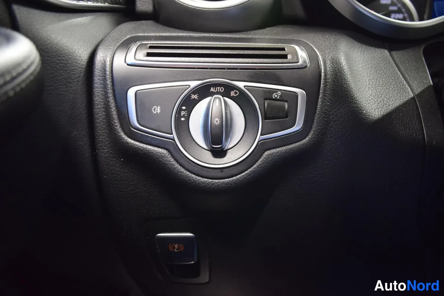 Musta Mercedes-Benz C 220 d 4MATIC 2017, ulkokuva 20 – Raisio