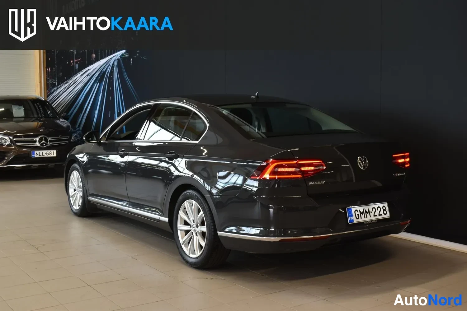 Harmaa Volkswagen Passat 2017, ulkokuva 3 – Raisio