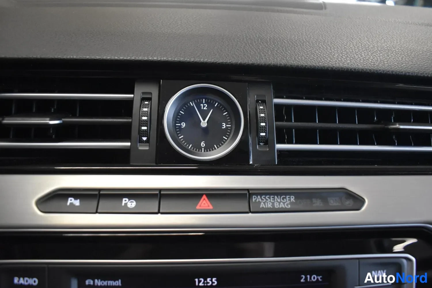 Harmaa Volkswagen Passat 2017, ulkokuva 23 – Raisio