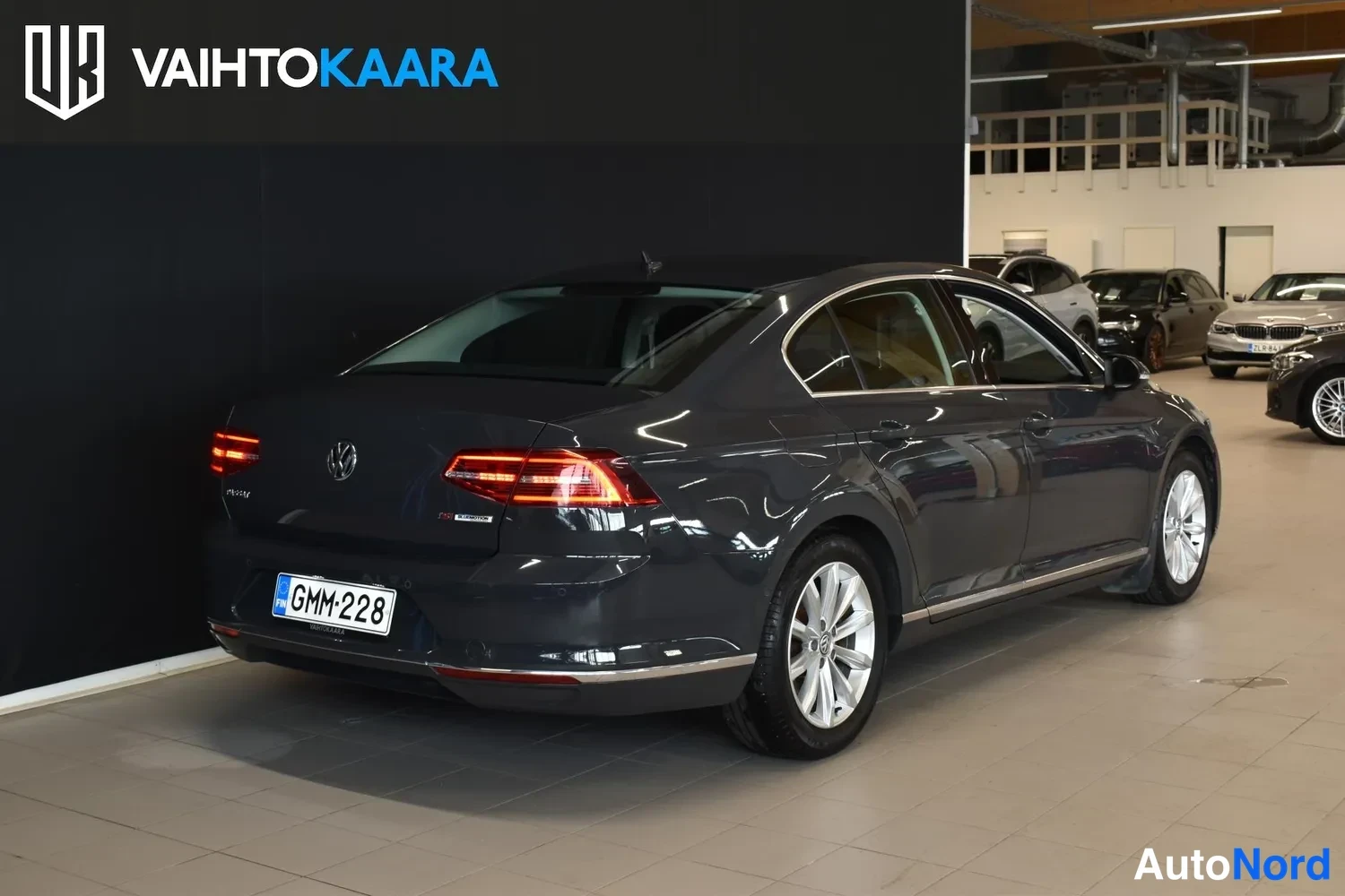 Harmaa Volkswagen Passat 2017, ulkokuva 4 – Raisio