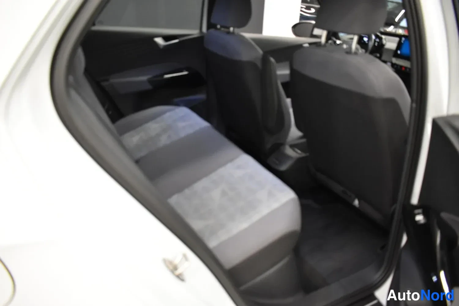 Valkoinen Volkswagen ID.3 2022, ulkokuva 10 – Raisio