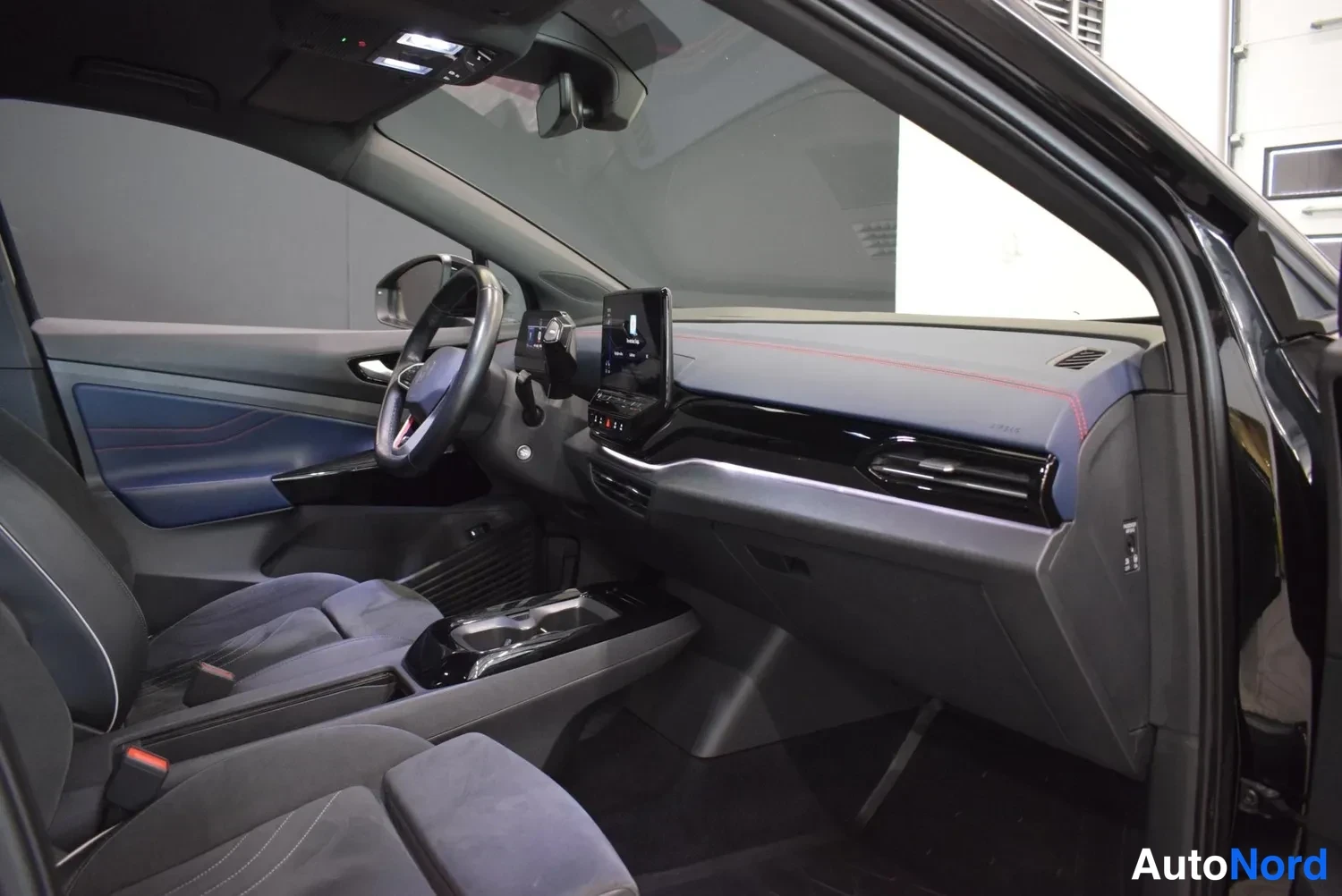 Musta Volkswagen ID.4 GTX 2022, ulkokuva 11 – Raisio