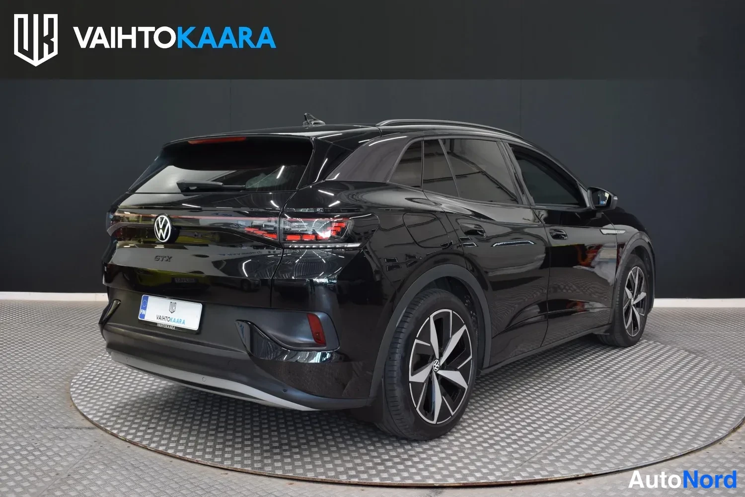 Musta Volkswagen ID.4 GTX 2022, ulkokuva 4 – Raisio