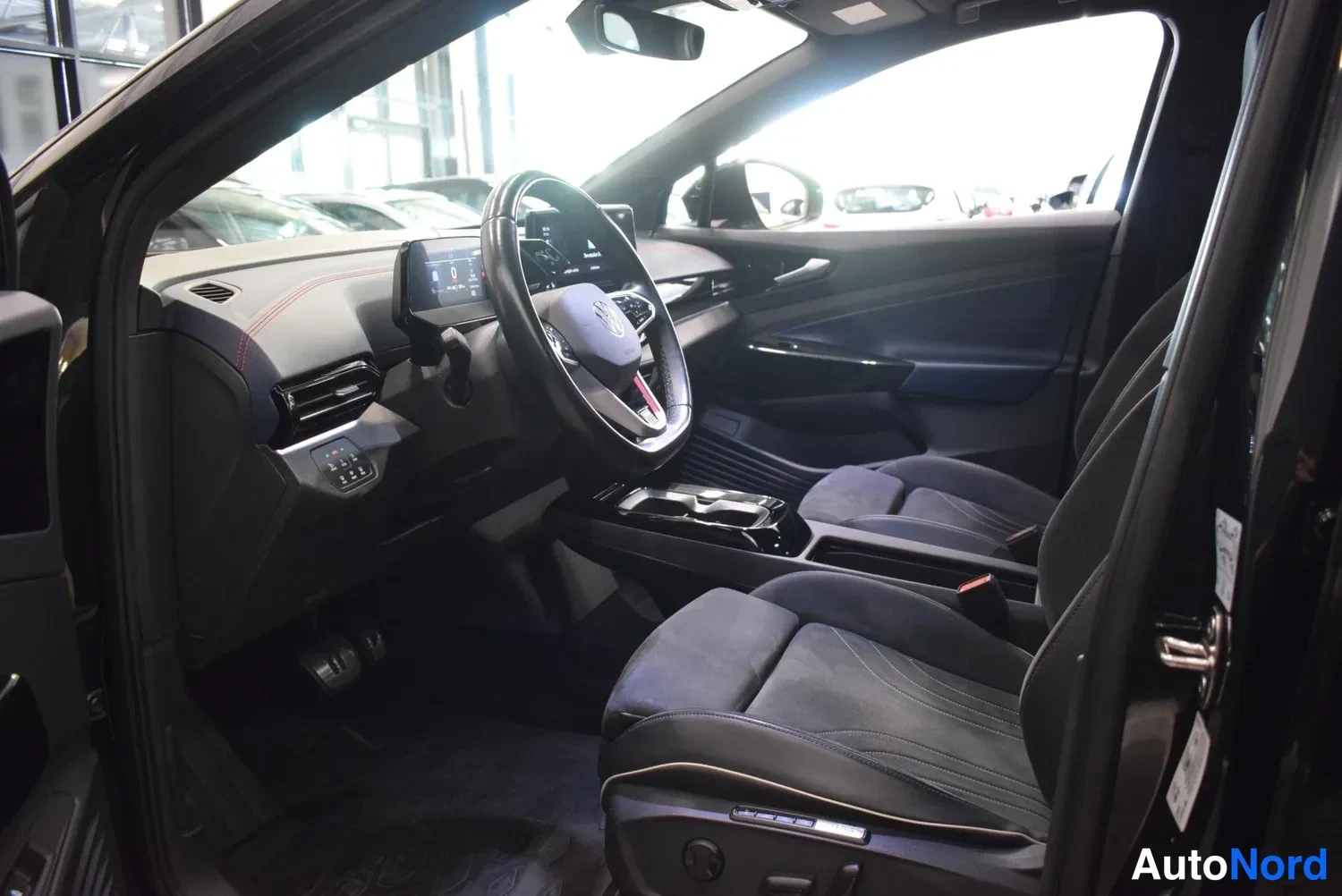 Musta Volkswagen ID.4 GTX 2022, ulkokuva 9 – Raisio