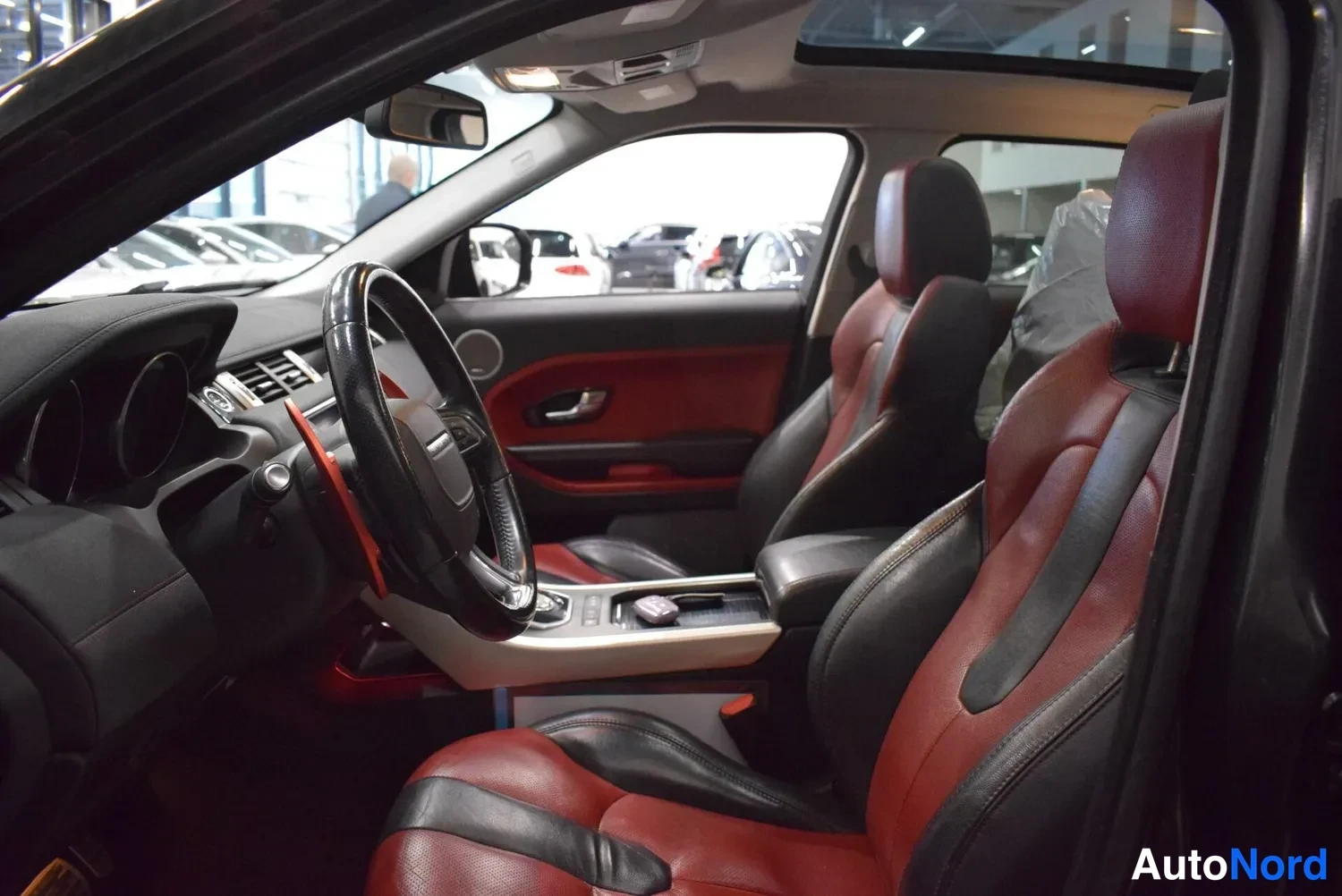Musta Land Rover Range Rover Evoque 2013, ulkokuva 8 – Raisio
