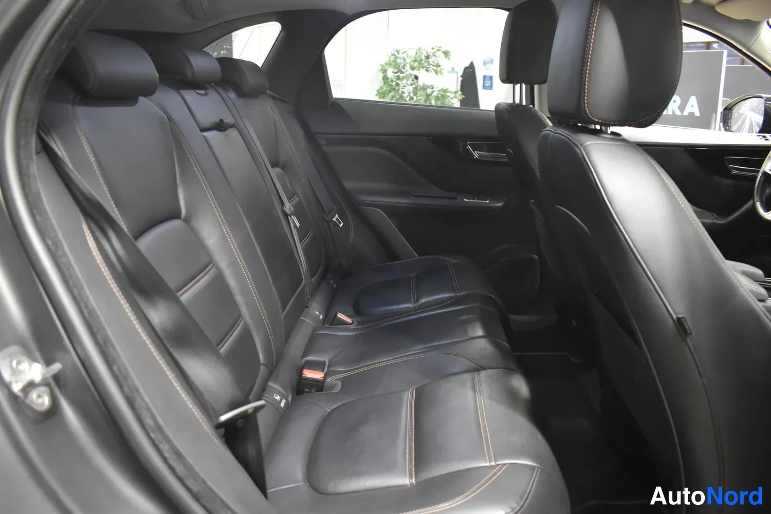 Sininen Jaguar F-Pace 2017, ulkokuva 11 – Raisio