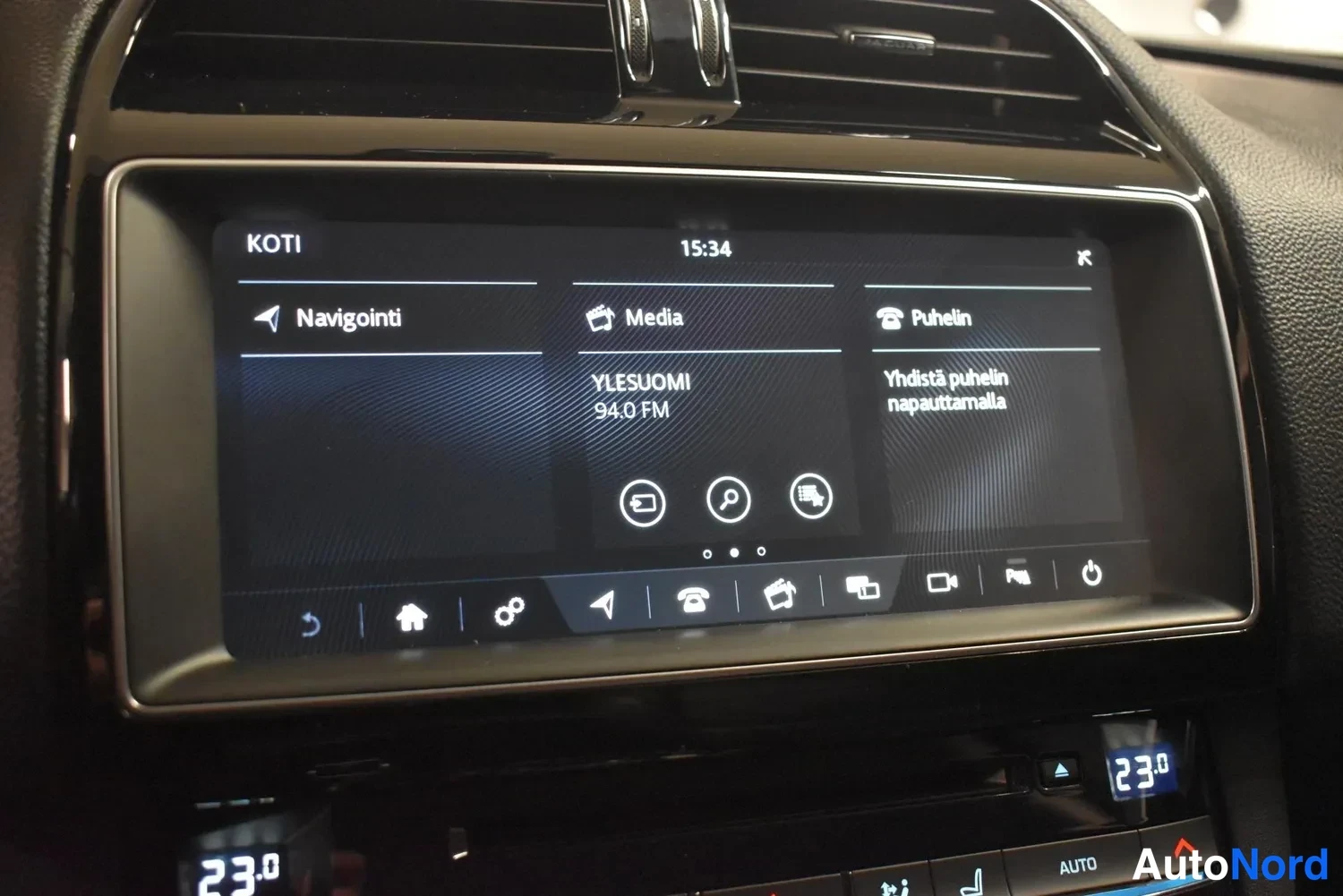 Sininen Jaguar F-Pace 2017, ulkokuva 22 – Raisio