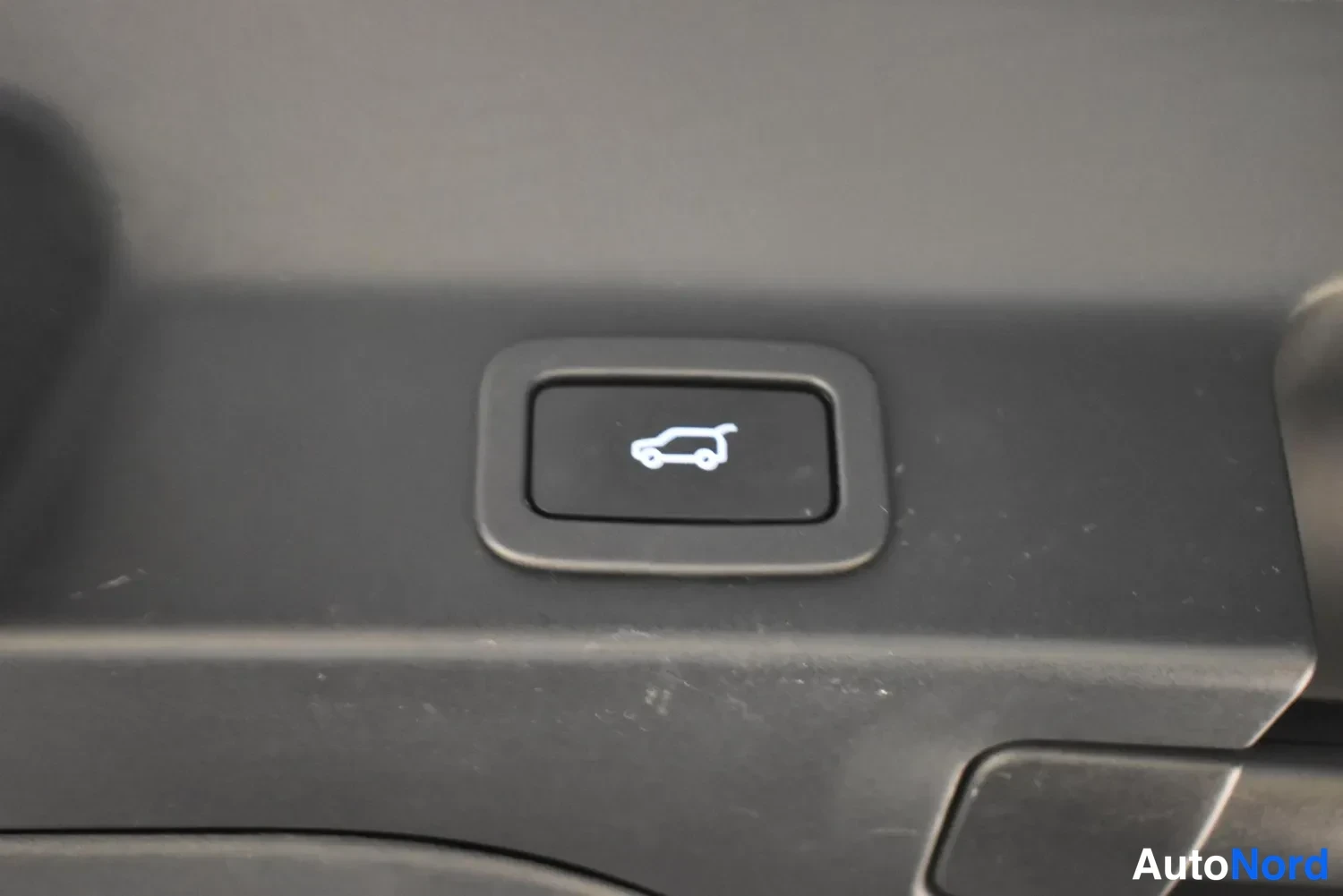Sininen Jaguar F-Pace 2017, ulkokuva 24 – Raisio