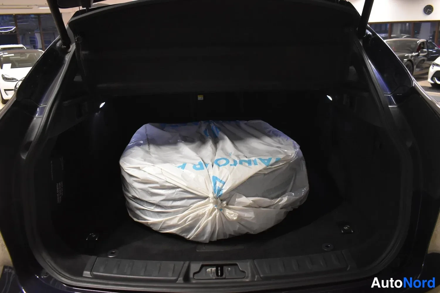 Sininen Jaguar F-Pace 2017, ulkokuva 10 – Raisio