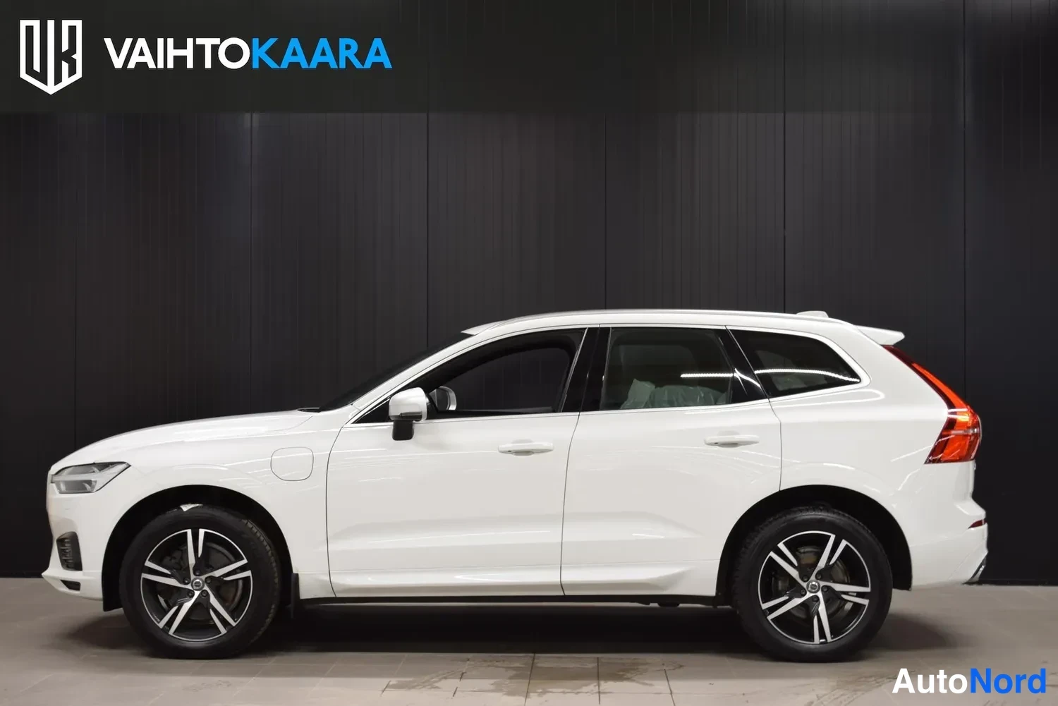 Valkoinen Volvo XC60 2019, ulkokuva 2 – Raisio