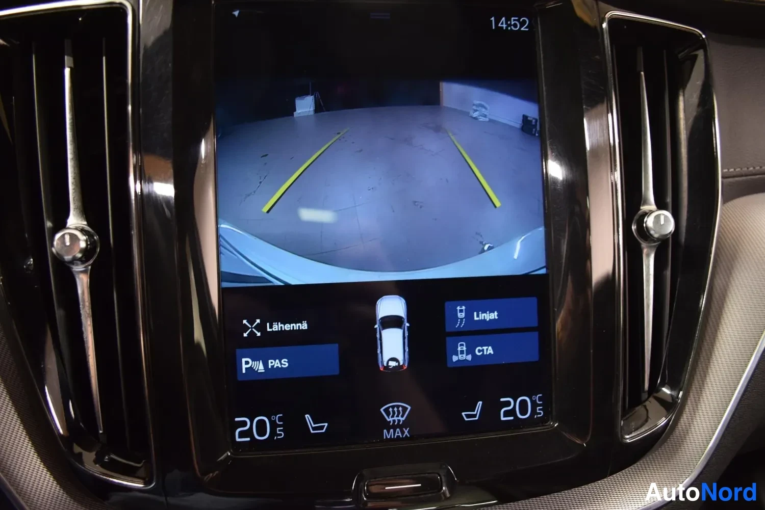 Valkoinen Volvo XC60 2019, ulkokuva 19 – Raisio