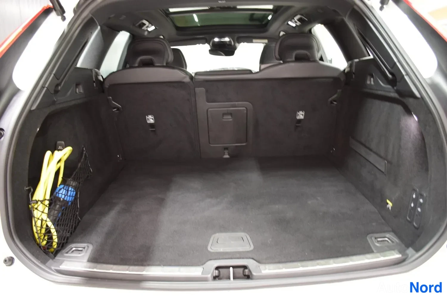 Valkoinen Volvo XC60 2019, ulkokuva 22 – Raisio