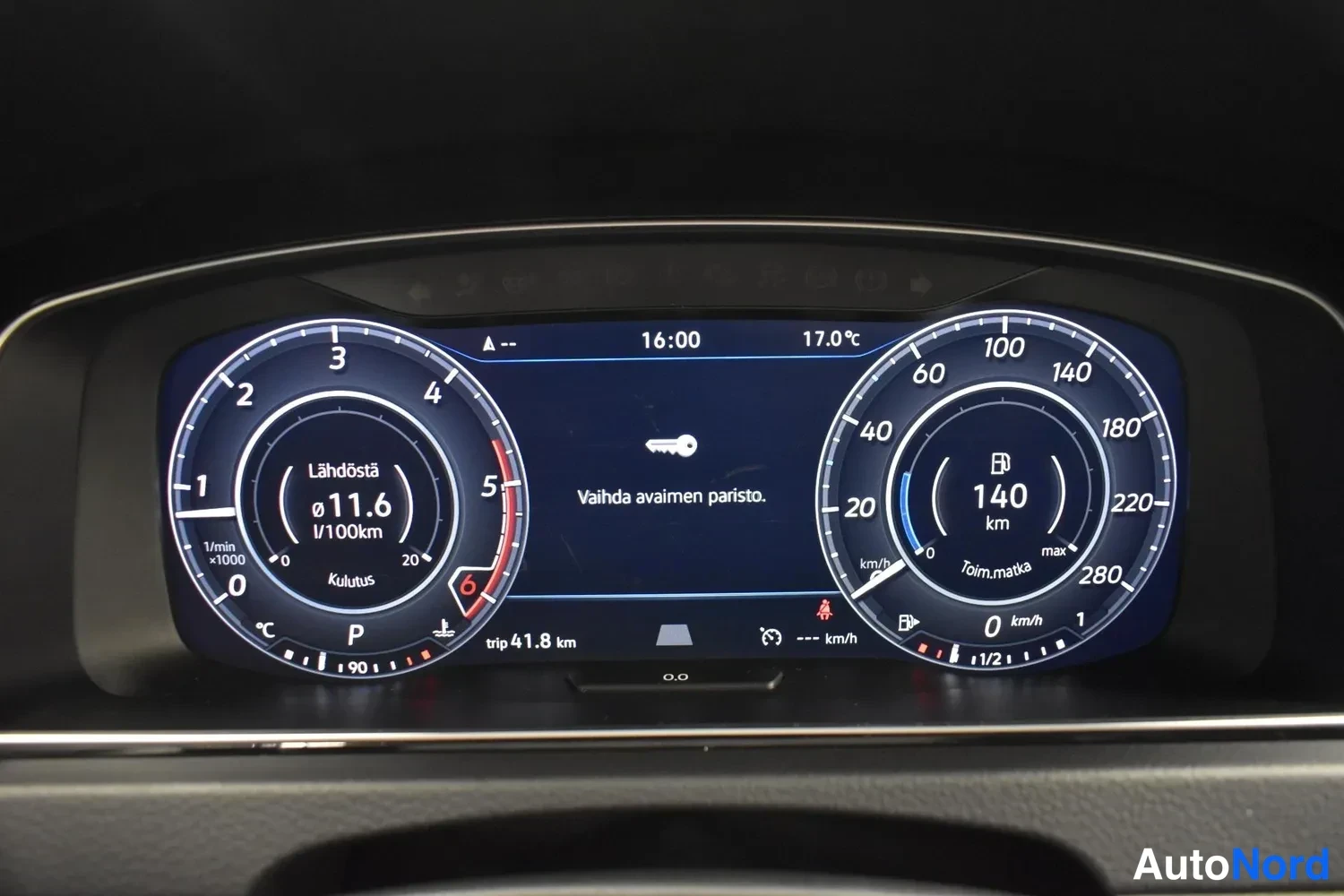 Valkoinen Volkswagen Golf 2017, ulkokuva 12 – Raisio