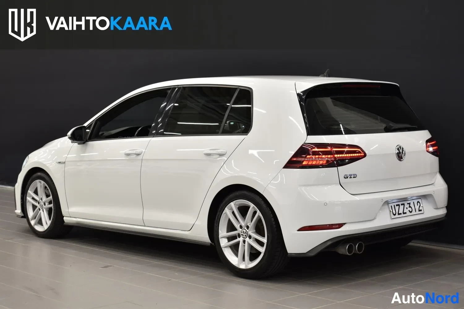 Valkoinen Volkswagen Golf 2017, ulkokuva 3 – Raisio