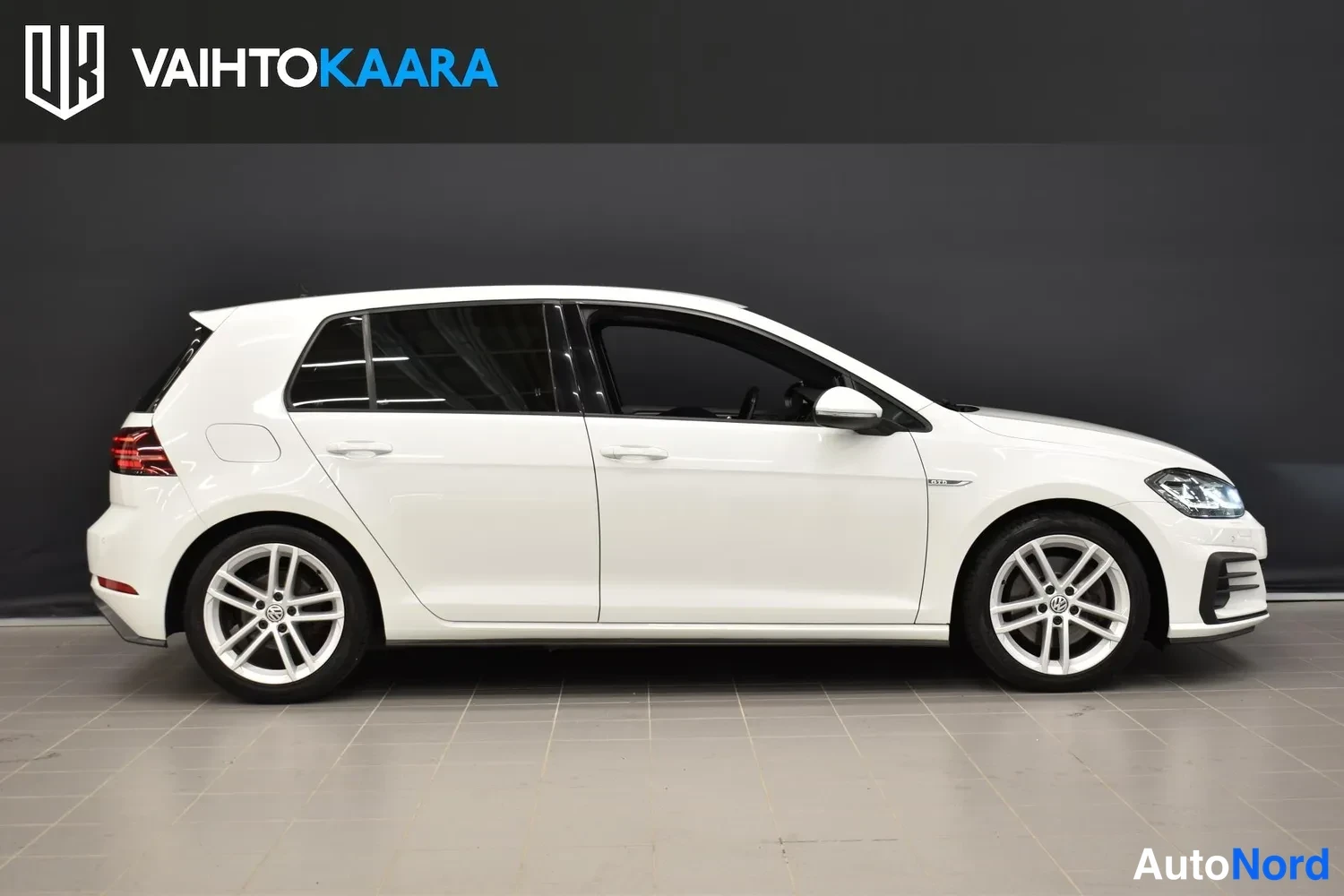 Valkoinen Volkswagen Golf 2017, ulkokuva 5 – Raisio