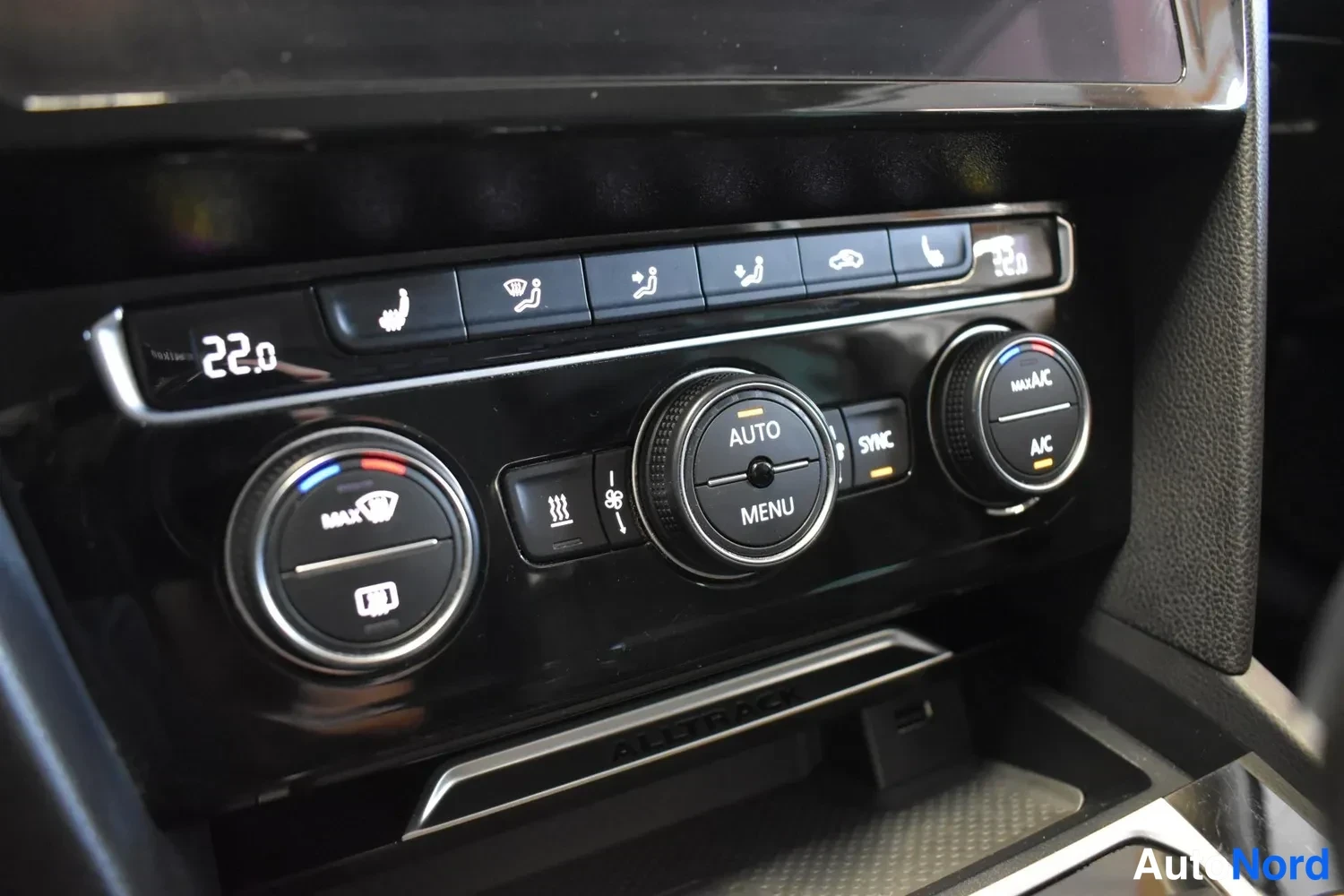Valkoinen Volkswagen Passat Variant 2017, ulkokuva 20 – Raisio