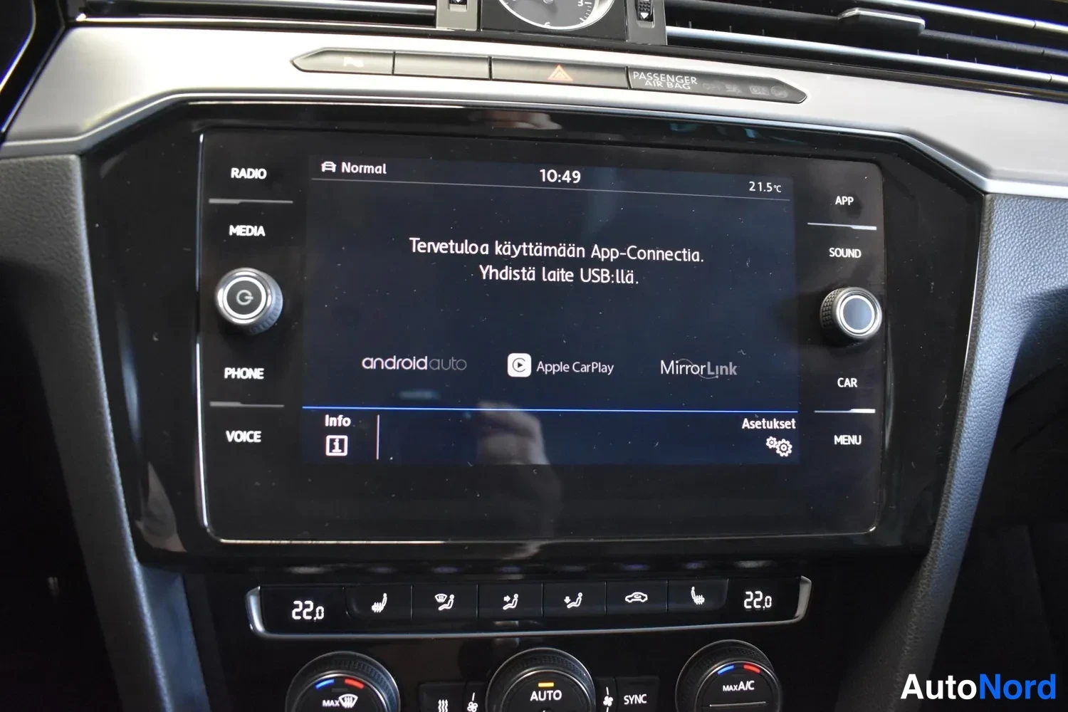 Valkoinen Volkswagen Passat Variant 2017, ulkokuva 21 – Raisio