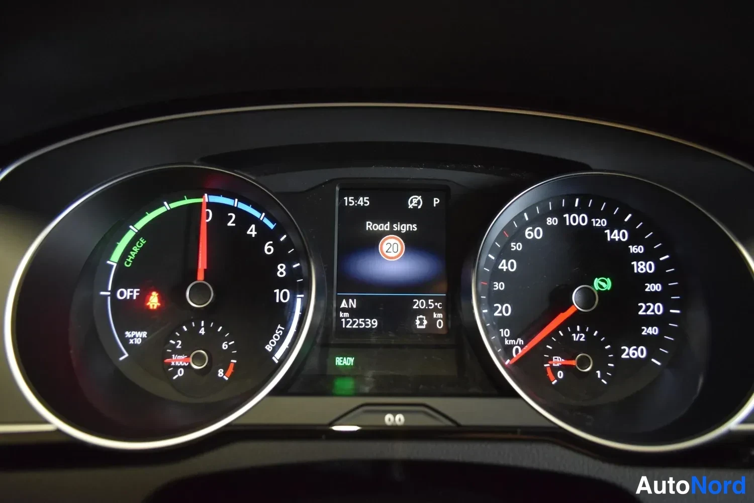 Valkoinen Volkswagen Passat 2020, ulkokuva 16 – Raisio