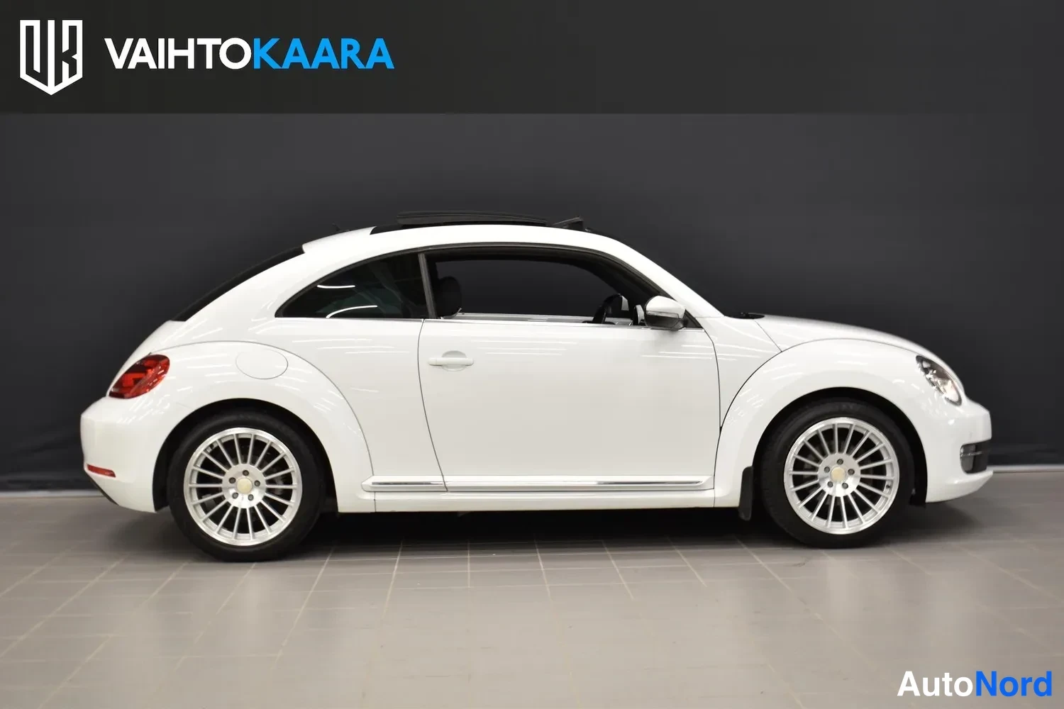 Valkoinen Volkswagen Beetle 2015, ulkokuva 5 – Raisio