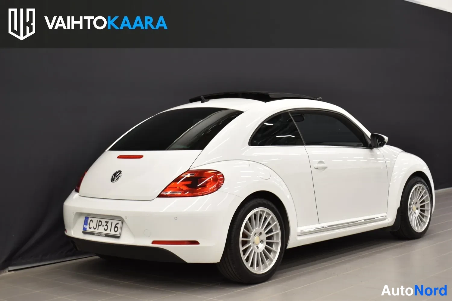 Valkoinen Volkswagen Beetle 2015, ulkokuva 6 – Raisio