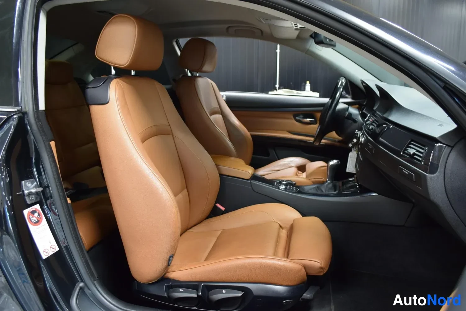 Musta BMW 320d 2012, ulkokuva 12 – Raisio