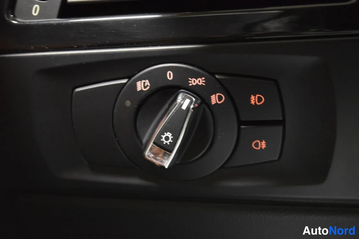 Musta BMW 320d 2012, ulkokuva 26 – Raisio