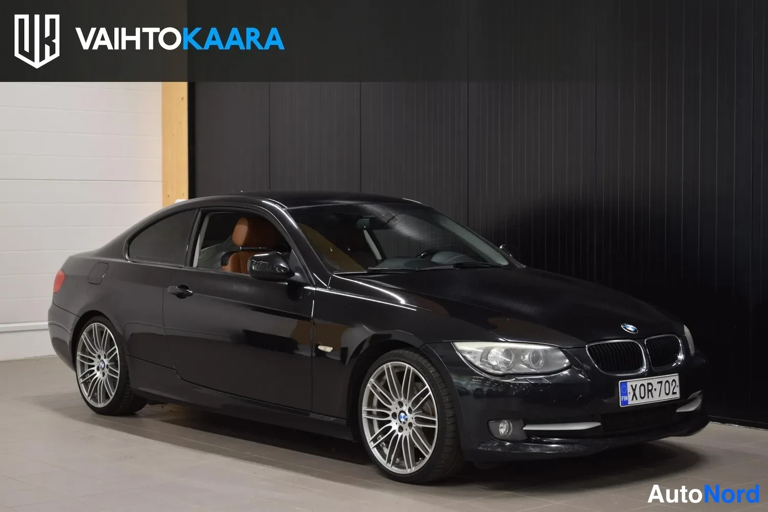 Musta BMW 320d 2012, ulkokuva 6 – Raisio