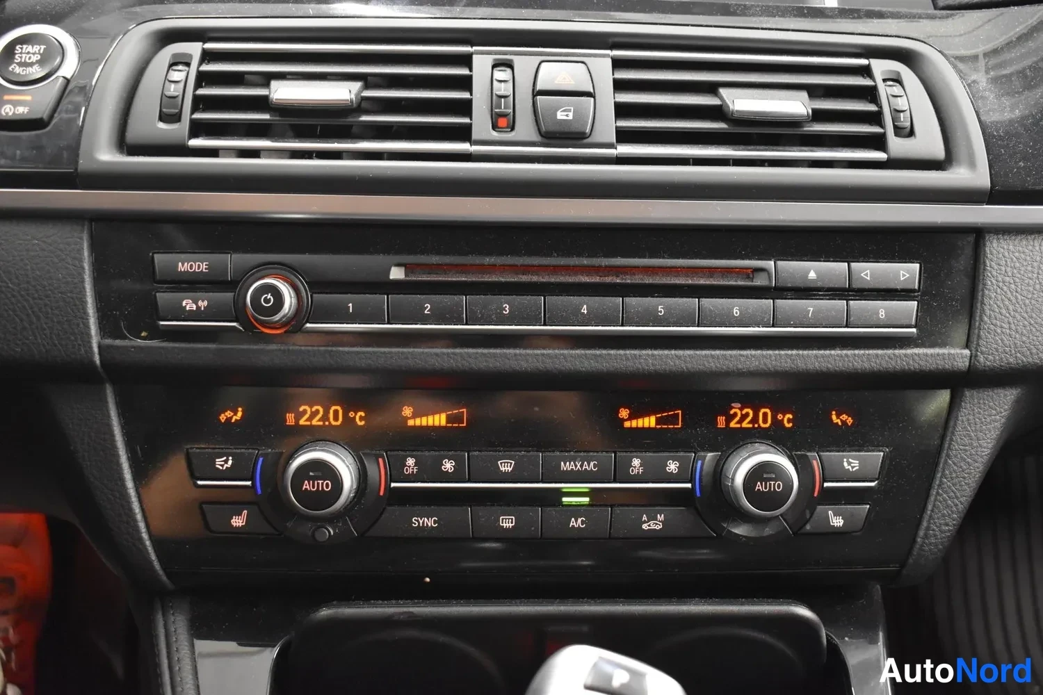 Valkoinen BMW 518d 2017, ulkokuva 11 – Raisio