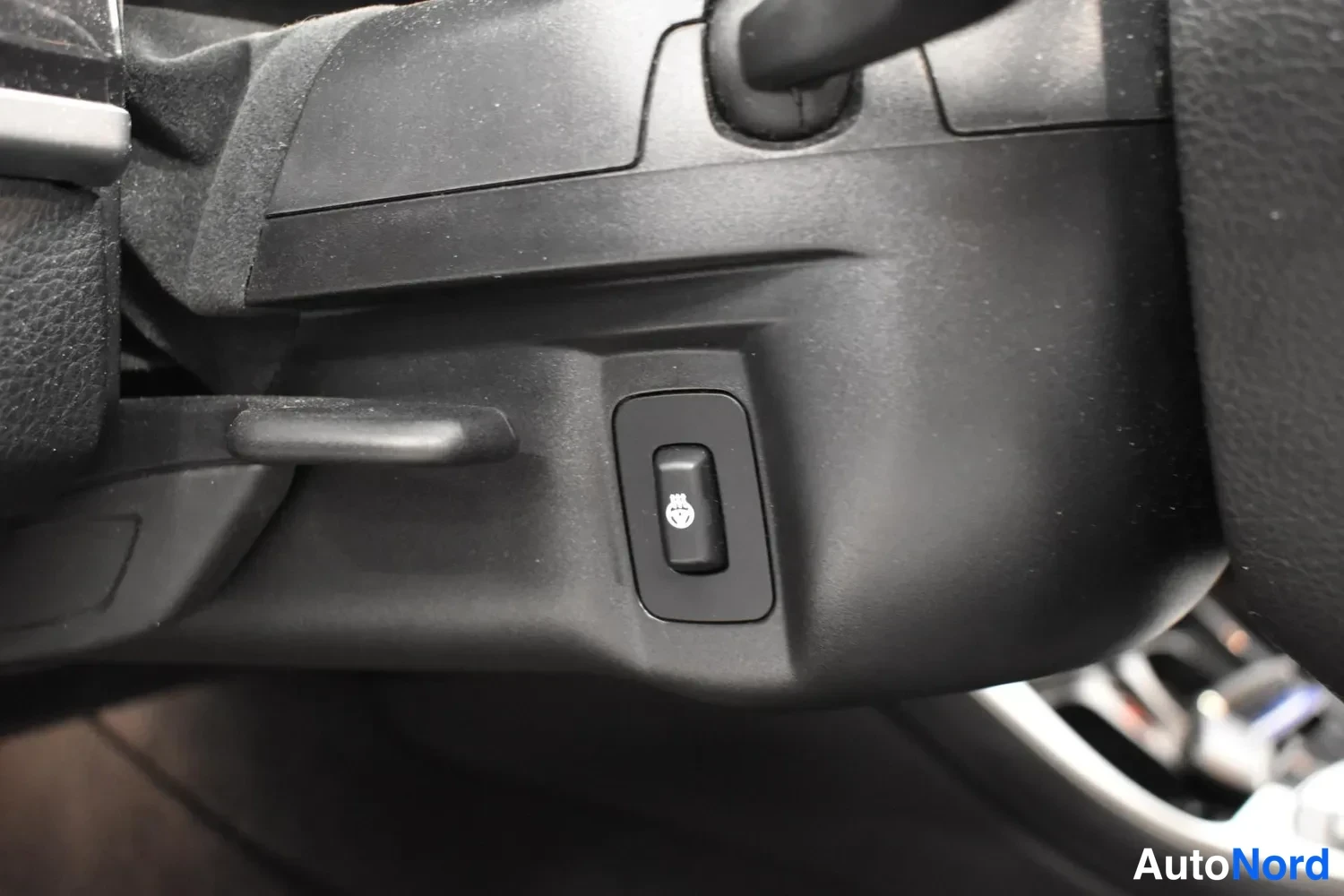 Valkoinen BMW 518d 2017, ulkokuva 13 – Raisio