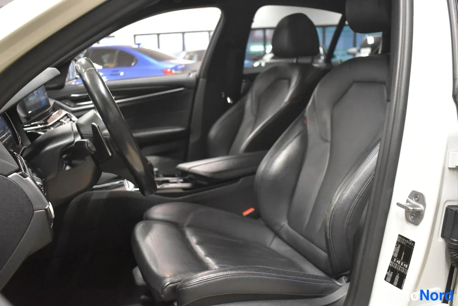 Valkoinen BMW 530d 2018, ulkokuva 7 – Raisio