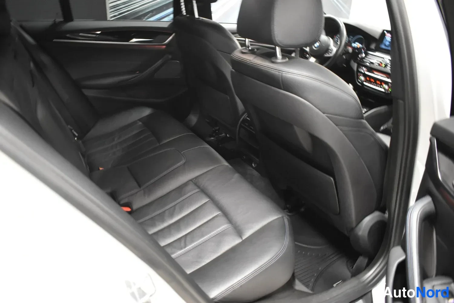Valkoinen BMW 530d 2018, ulkokuva 10 – Raisio