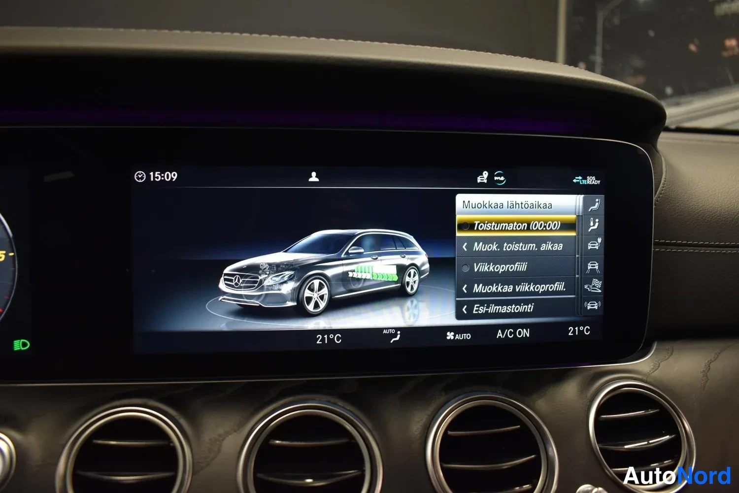 Harmaa Mercedes-Benz E 300 de 2020, ulkokuva 27 – Raisio