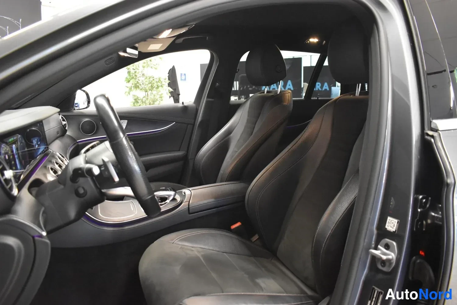 Harmaa Mercedes-Benz E 300 de 2020, ulkokuva 7 – Raisio